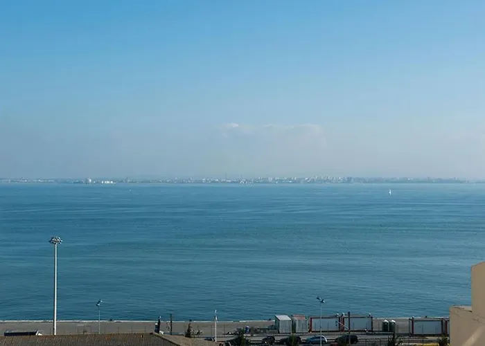 Apolonia7 Mit Blick Auf Wasser By Interhome